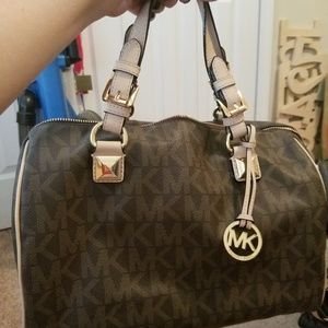 Michael kors handbag